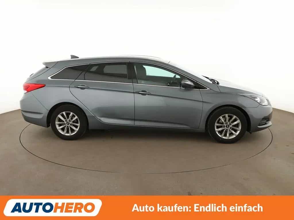 Hyundai i40 1.6 Trend Blue*NAVI*TEMPO*CAM*PDC*SHZ*KLIMA* 11/2018-photo-6