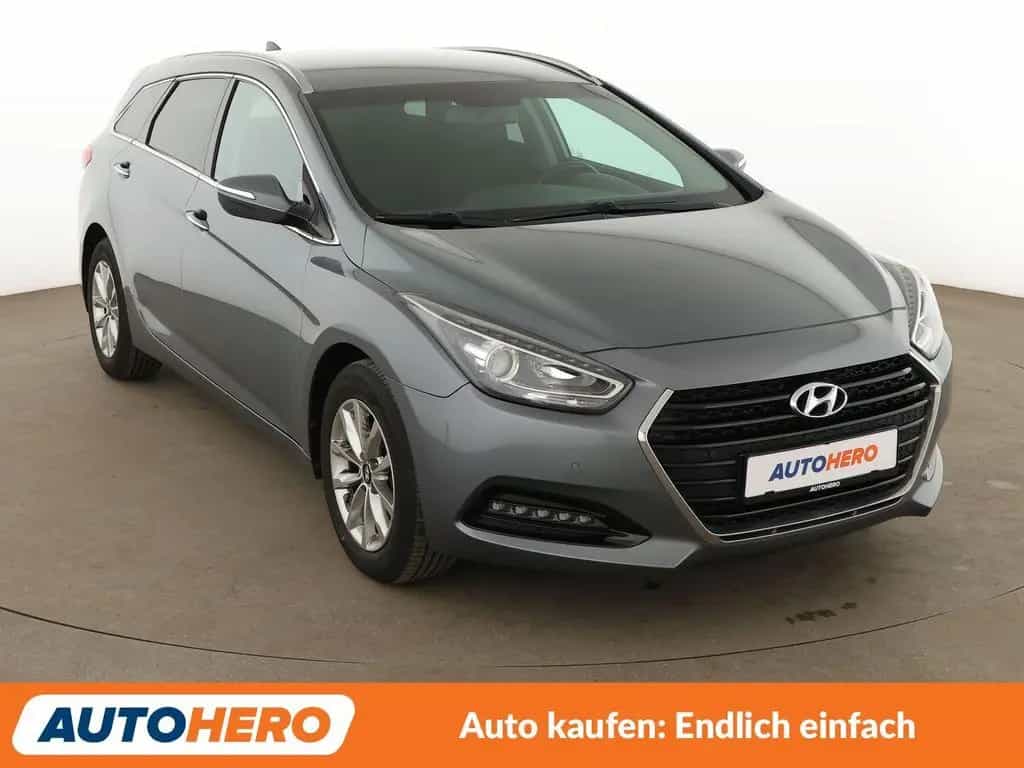 Hyundai i40 1.6 Trend Blue*NAVI*TEMPO*CAM*PDC*SHZ*KLIMA* 11/2018-photo-7
