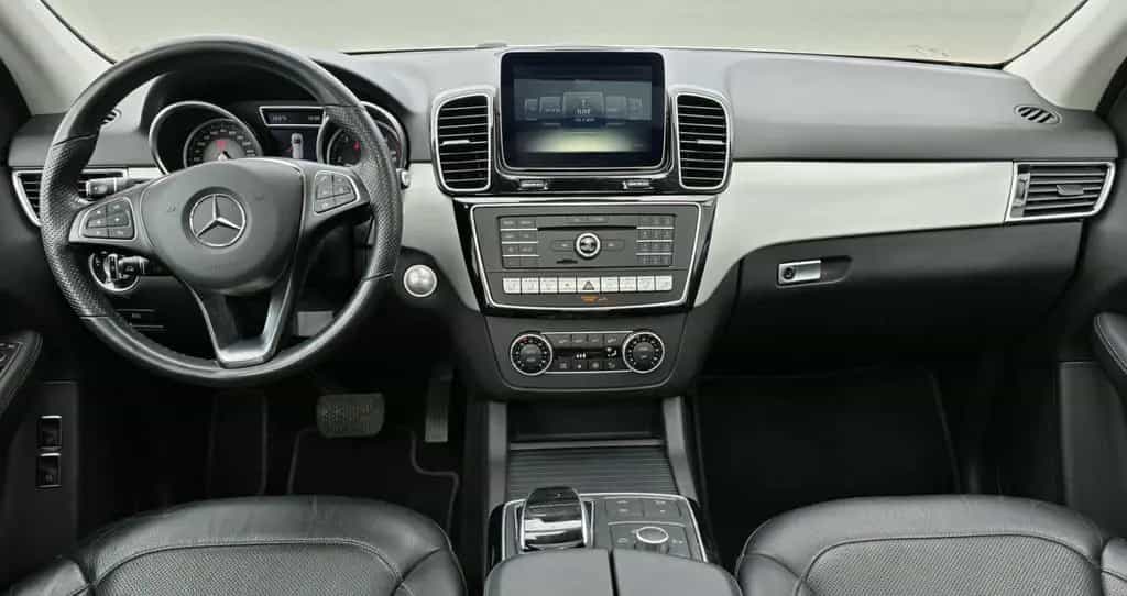 Mercedes-Benz GLE-Class 350d 4Matic"AMG-Line"Pano"AHK 06/2018-photo-16
