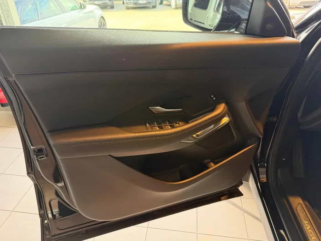 Jaguar E-Pace S AWD/BLACK-PACK/360°KAM/LED/3D-KAMERA/ 12/2021-photo-7
