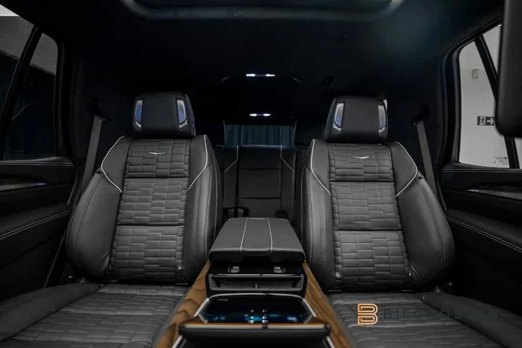 Cadillac Escalade Platinum Sport Exclusive Seats 24" MY26 null-photo-20
