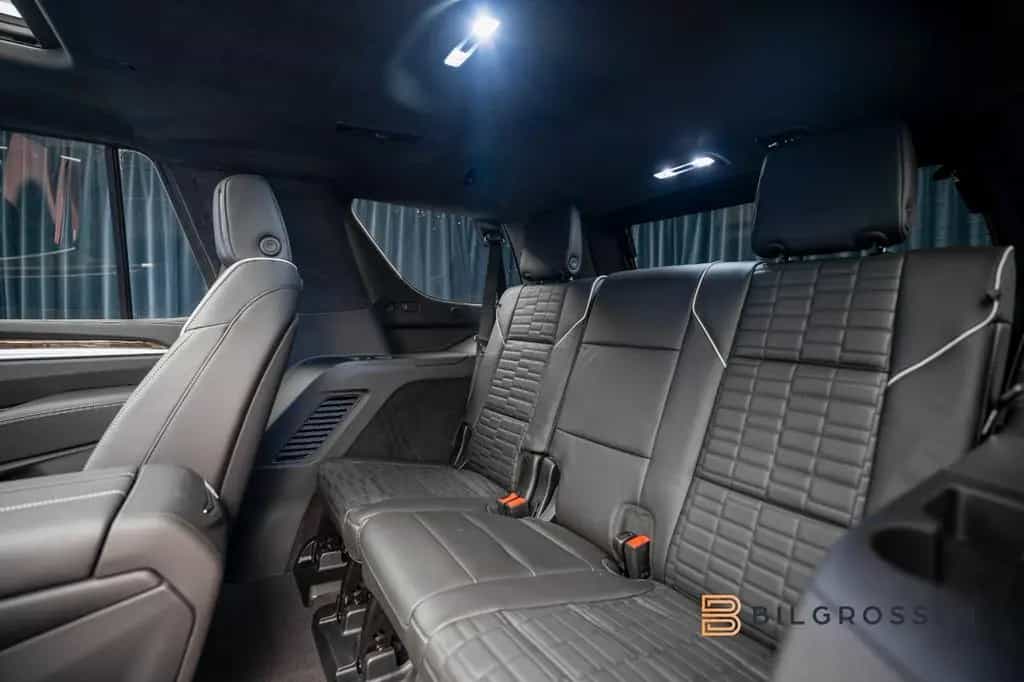 Cadillac Escalade Platinum Sport Exclusive Seats 24" MY26 null-photo-23
