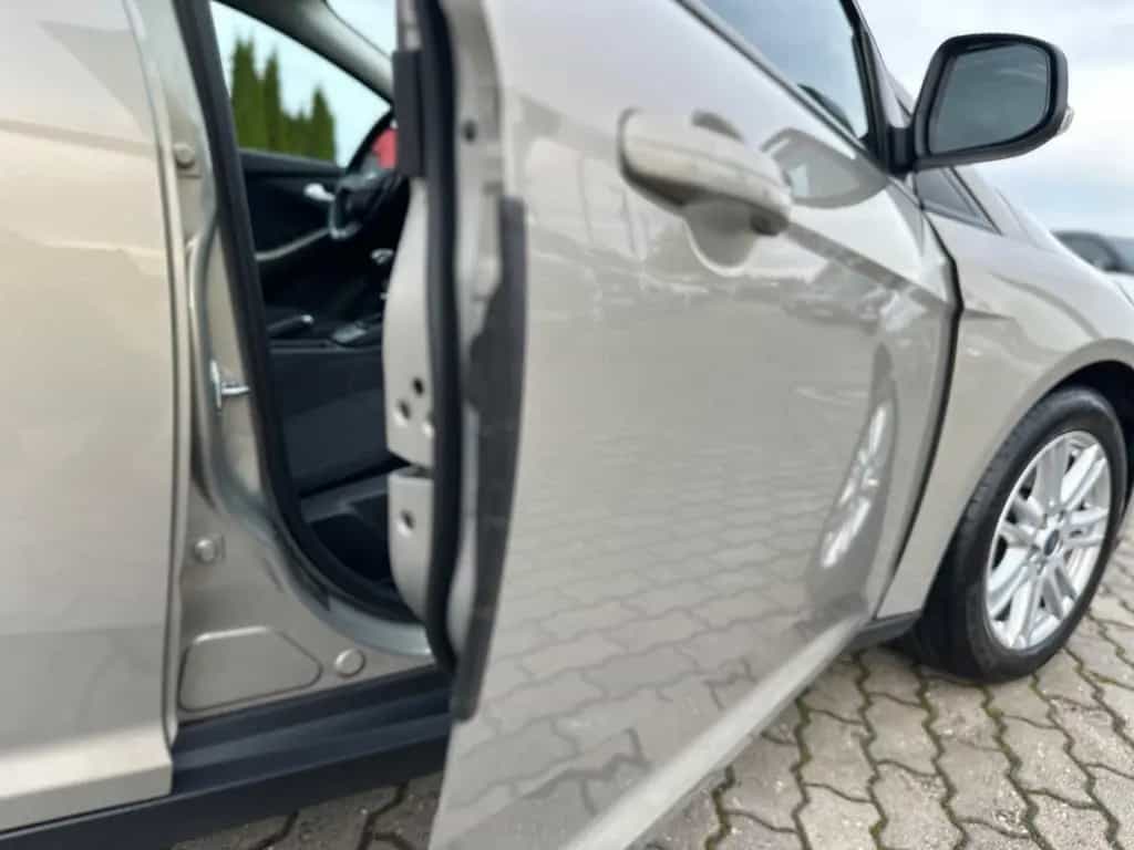 Ford Focus Lim. Cool & Connect*1 Hand*ab 4,99%* 01/2018-photo-6