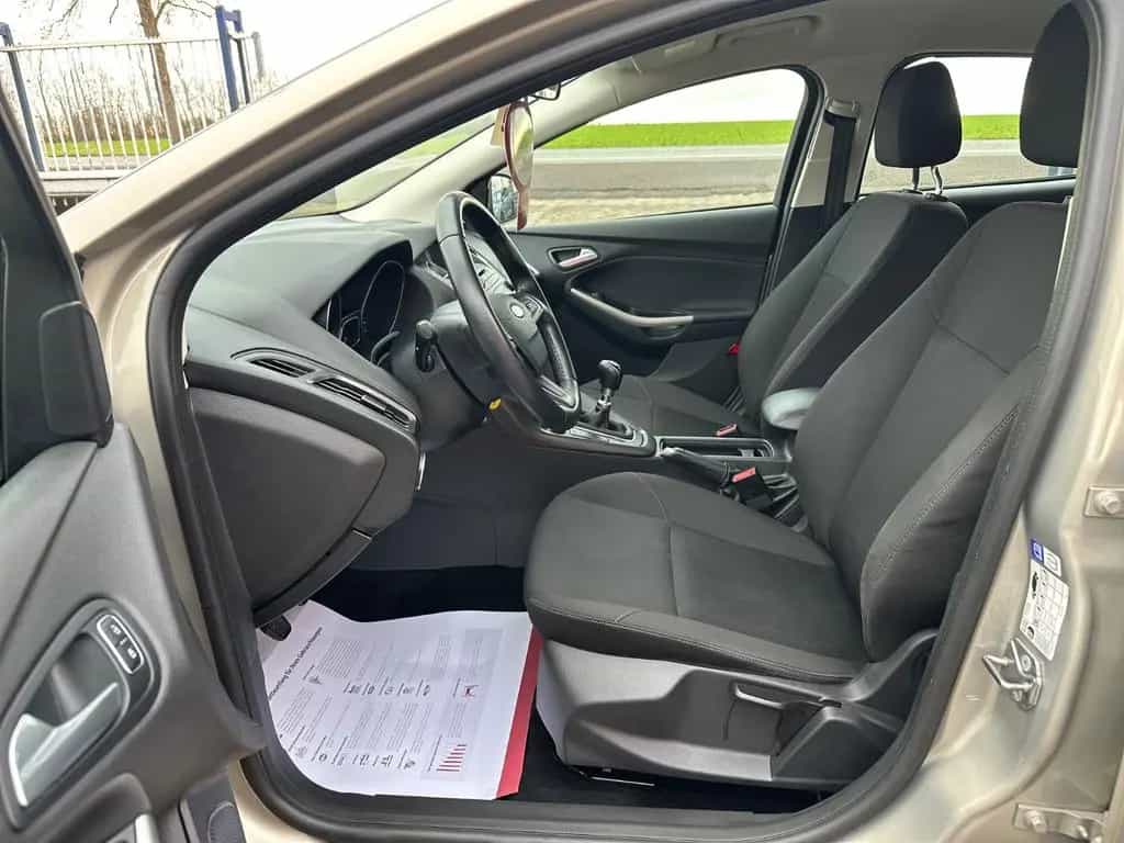 Ford Focus Lim. Cool & Connect*1 Hand*ab 4,99%* 01/2018-photo-7