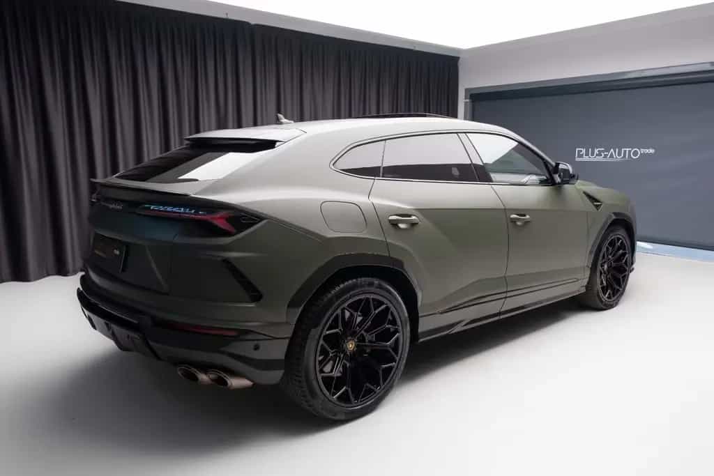 Lamborghini Urus 4.0 V8 Auto. 03/2020-photo-2