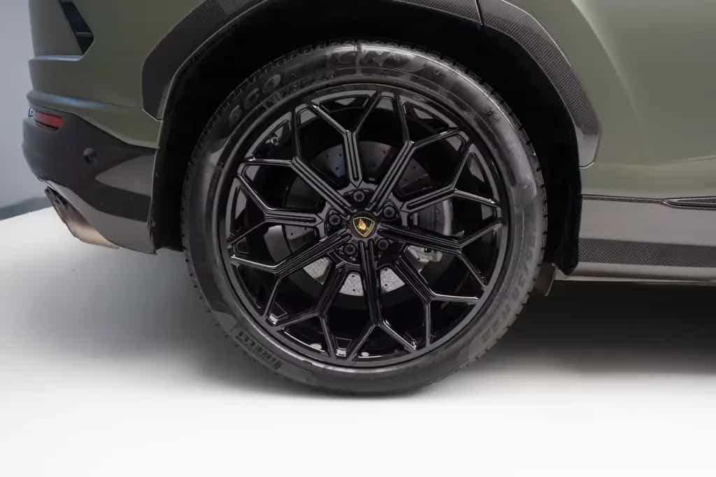 Lamborghini Urus 4.0 V8 Auto. 03/2020-photo-3
