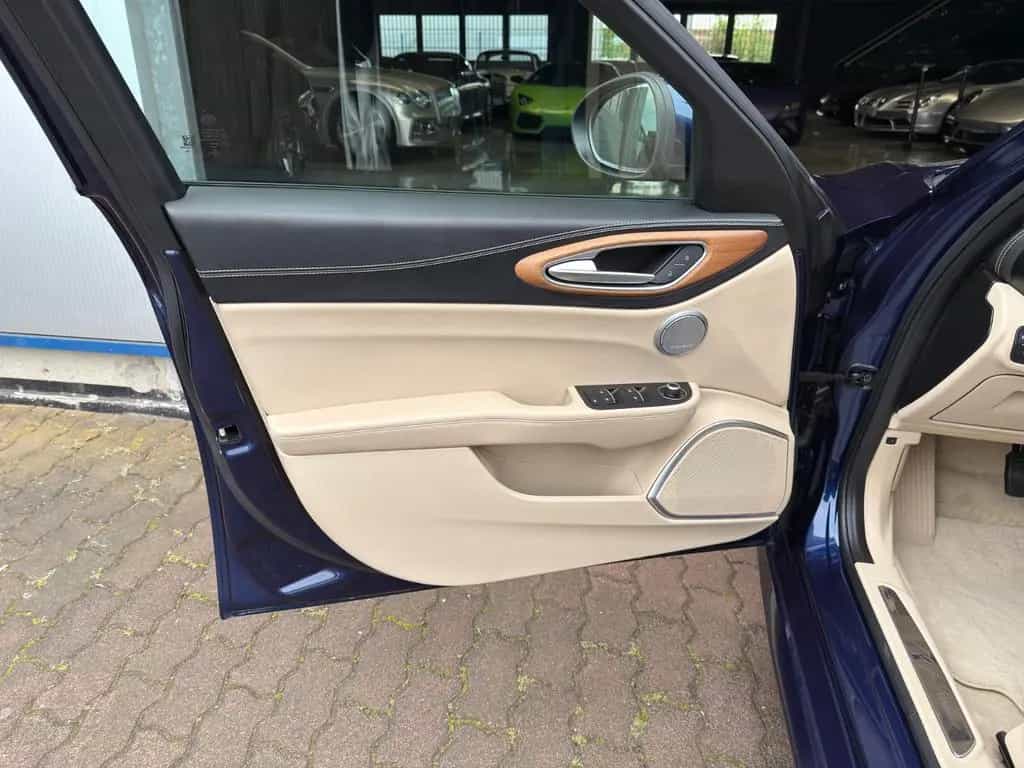 Alfa Romeo Giulia 2.2 JTDM LUSSO LEDER BEIGE/NAVI/AUTOMATIK 09/2018-photo-16