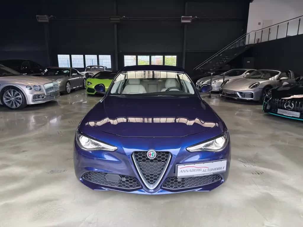 Alfa Romeo Giulia 2.2 JTDM LUSSO LEDER BEIGE/NAVI/AUTOMATIK 09/2018-photo-2