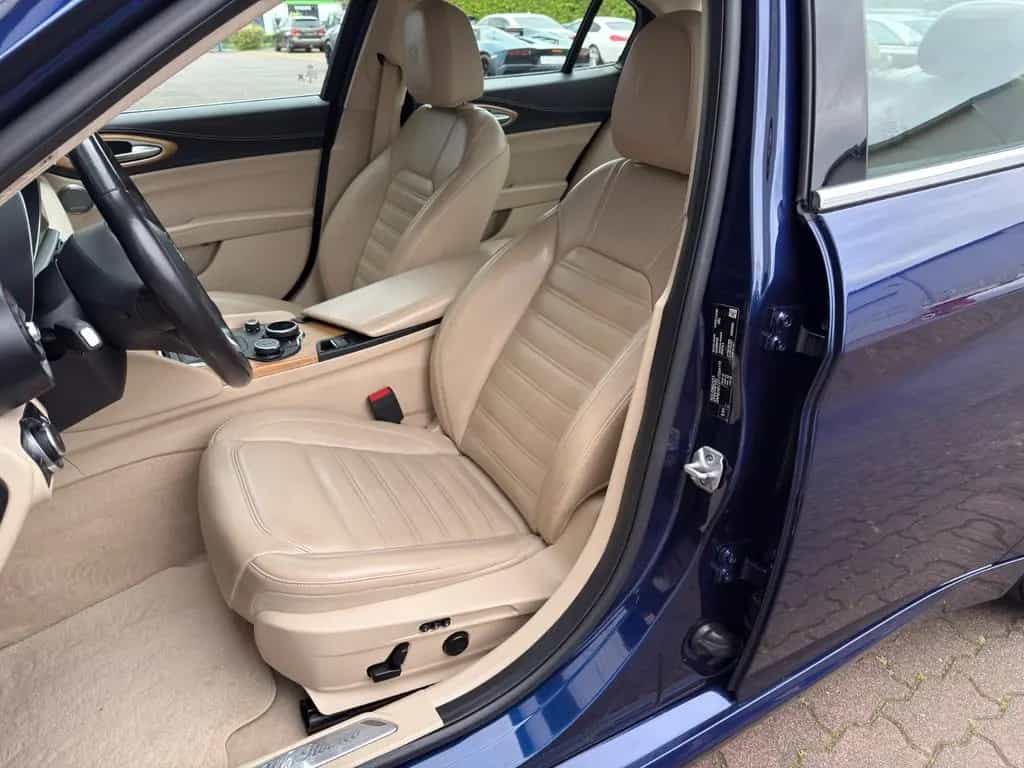 Alfa Romeo Giulia 2.2 JTDM LUSSO LEDER BEIGE/NAVI/AUTOMATIK 09/2018-photo-20