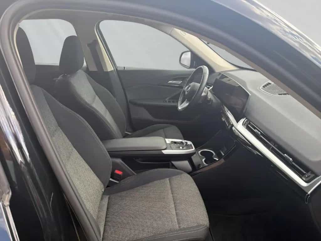 BMW X1 18d sDrive LED Parkassist. SHZ Komfortzugang 02/2023-photo-12