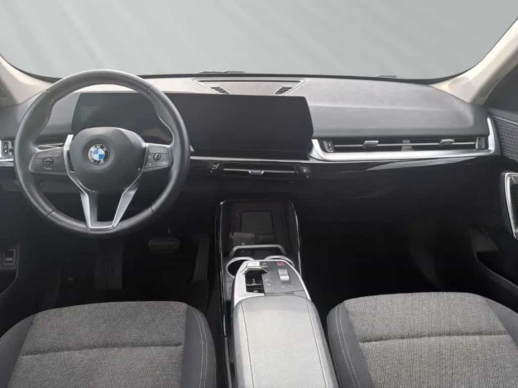 BMW X1 18d sDrive LED Parkassist. SHZ Komfortzugang 02/2023-photo-9