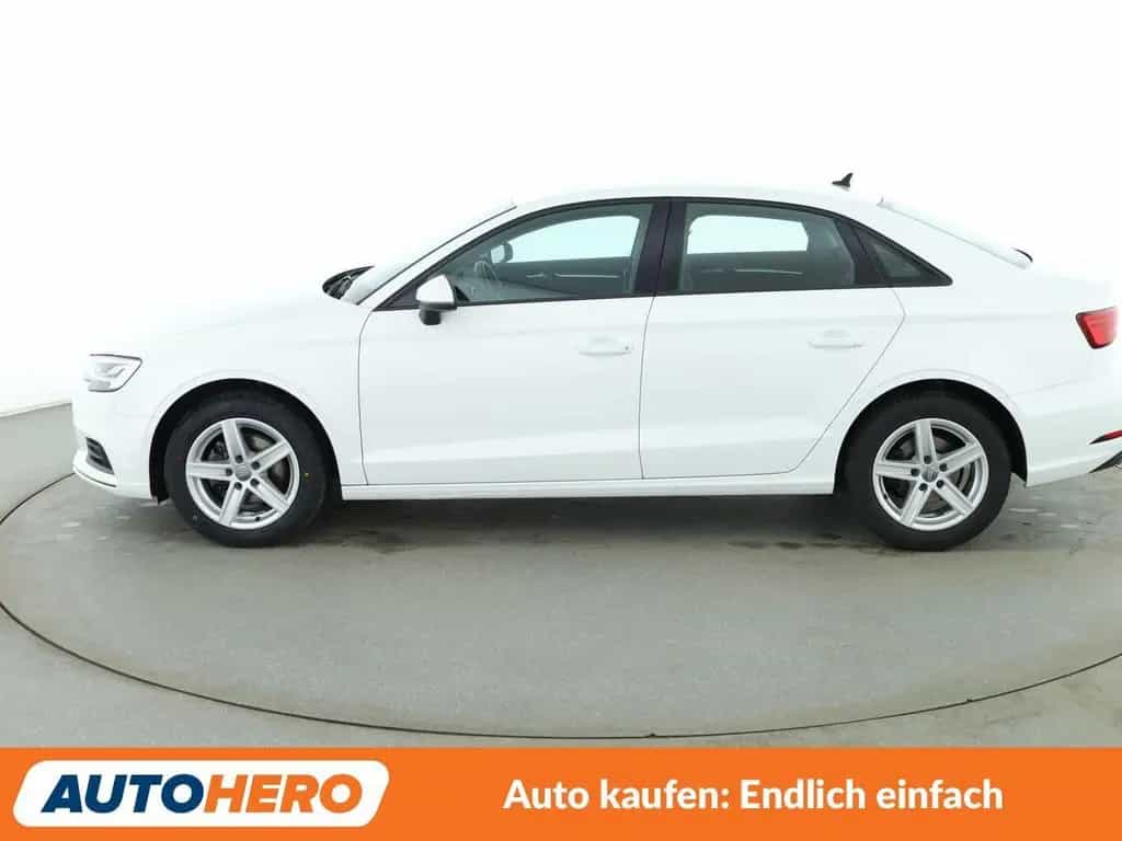 Audi A3 Limousine 35 TFSI Aut.*NAVI*LED*TEMPO*PDC* 06/2020-photo-2