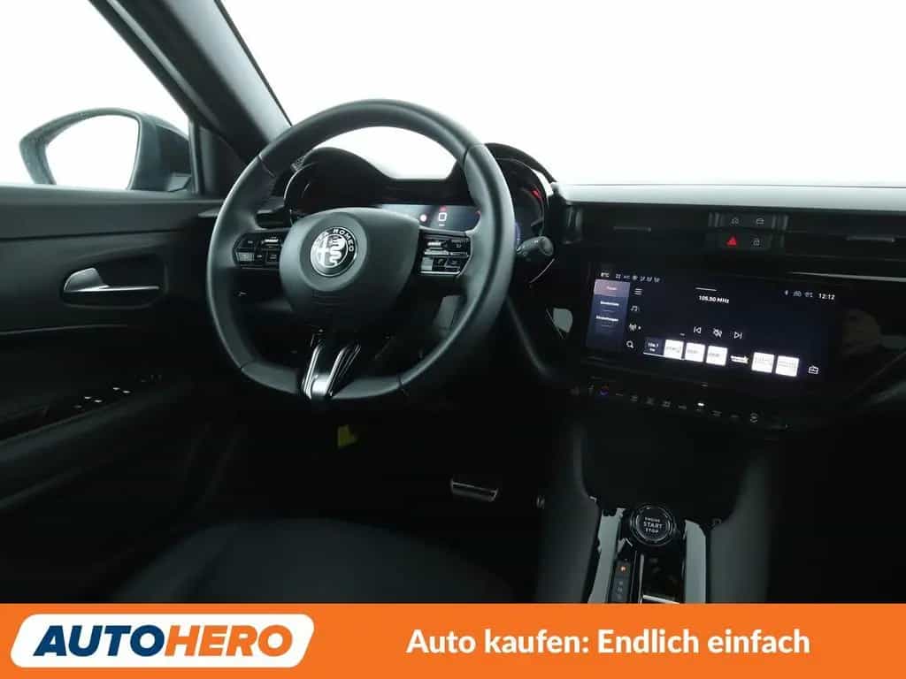 Alfa Romeo Junior 1.2 VGT Speciale Aut.*NAVI*LED*ACC*SPUR* 05/2025-photo-8