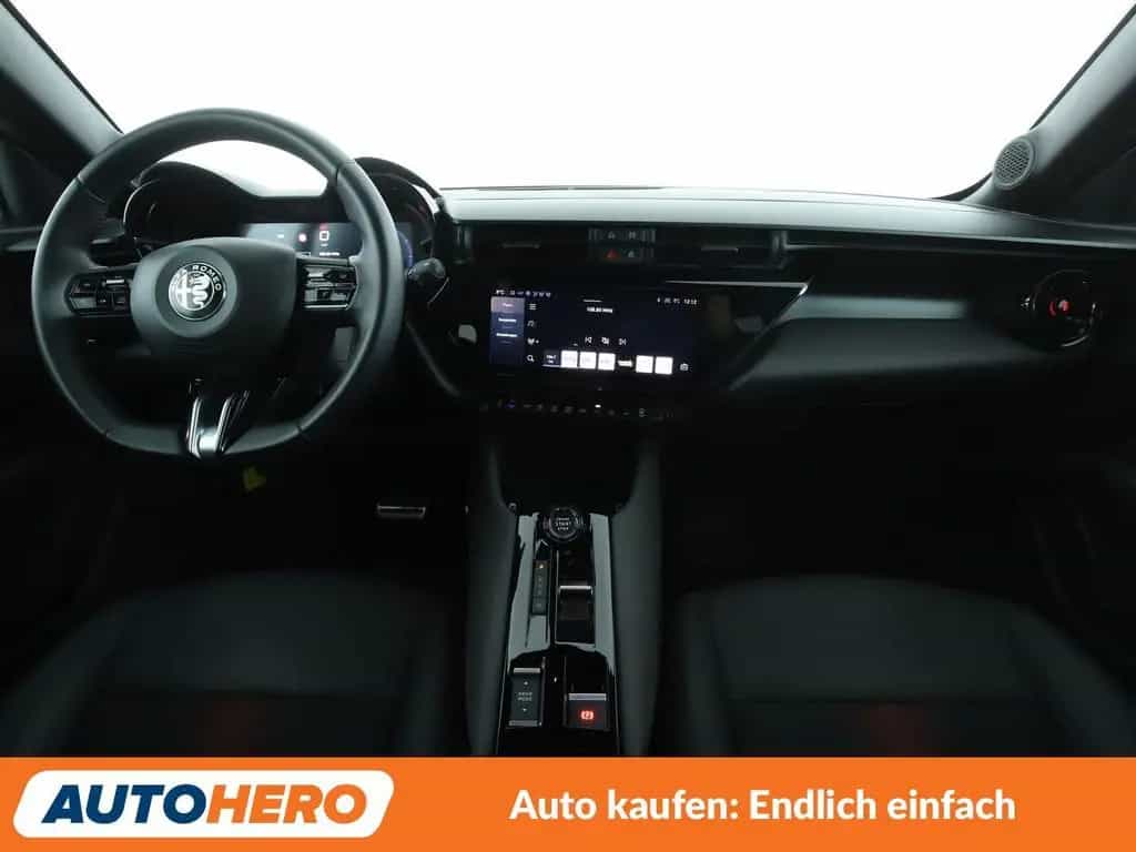 Alfa Romeo Junior 1.2 VGT Speciale Aut.*NAVI*LED*ACC*SPUR* 05/2025-photo-9