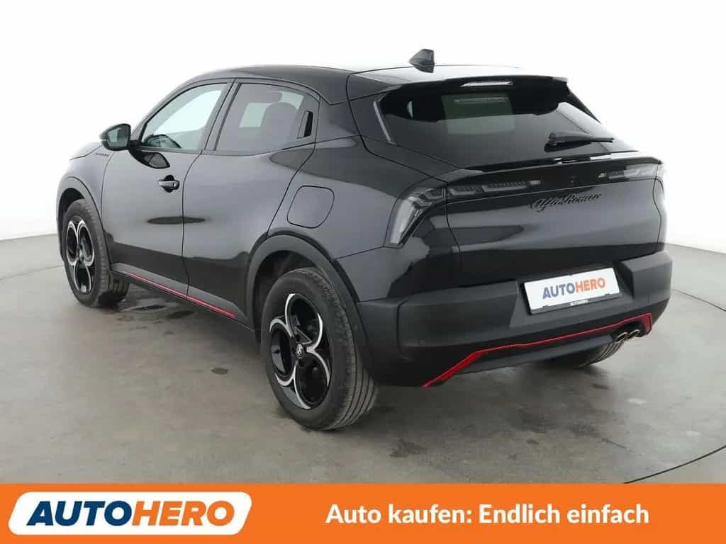 Alfa Romeo Junior 1.2 VGT Speciale Aut.*NAVI*LED*ACC*SPUR* 05/2025-photo-1