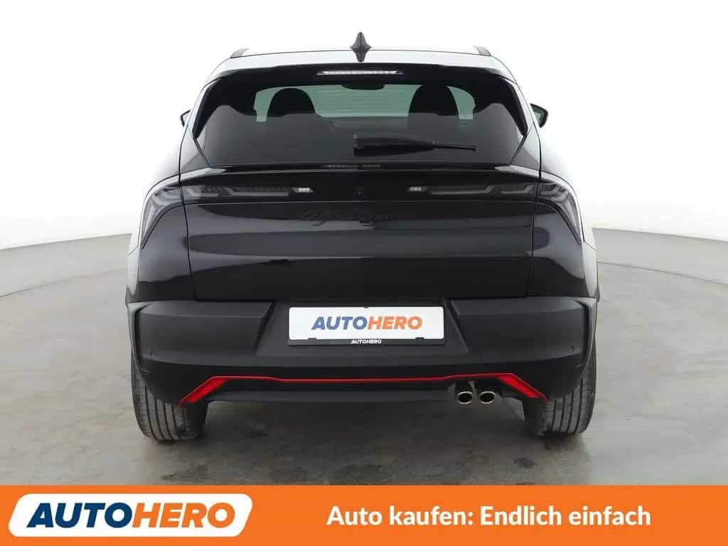 Alfa Romeo Junior 1.2 VGT Speciale Aut.*NAVI*LED*ACC*SPUR* 05/2025-photo-2