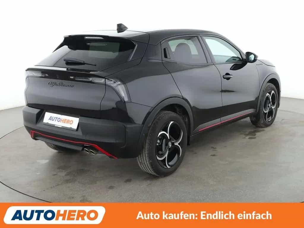Alfa Romeo Junior 1.2 VGT Speciale Aut.*NAVI*LED*ACC*SPUR* 05/2025-photo-3