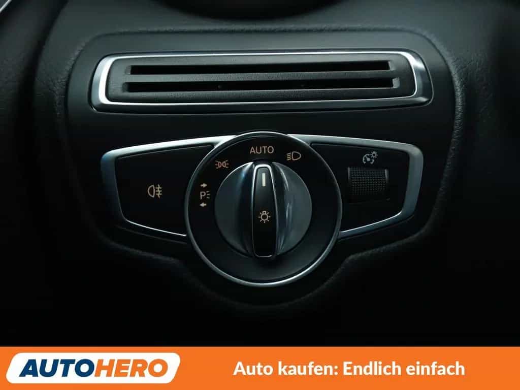 Mercedes-Benz C-Class 180 AMG Line Aut.*LED*NAVI*TEMPO*PDC*SHZ*KLIMA 04/2018-photo-24