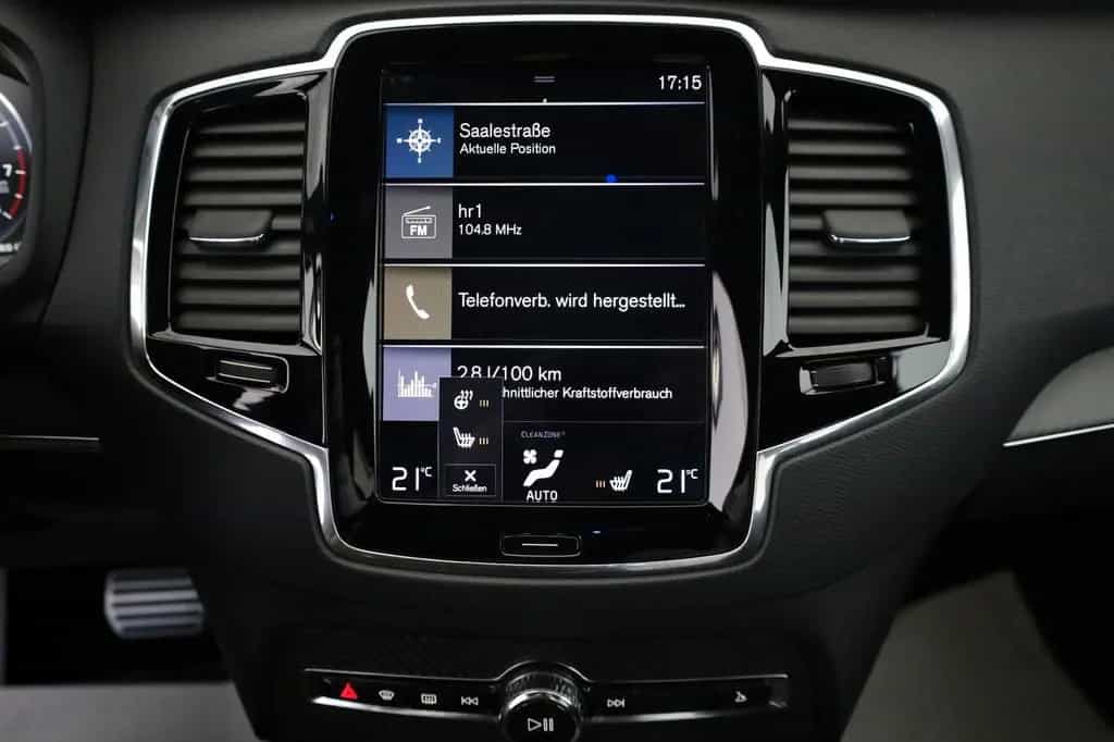 Volvo XC90 R Design AWD 7 Sitzer,Leder,Navi,360°,AHK 12/2017-photo-10