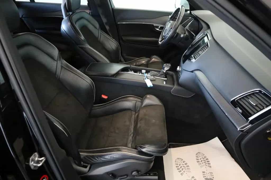 Volvo XC90 R Design AWD 7 Sitzer,Leder,Navi,360°,AHK 12/2017-photo-4