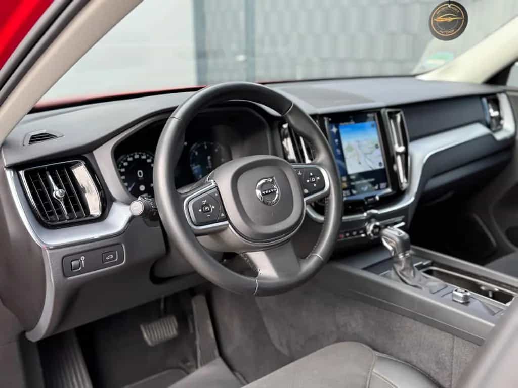 Volvo XC60 XC 60 D4 Momentum*Automatik*HUD*1.Hand*AHK*Leder 03/2019-photo-7