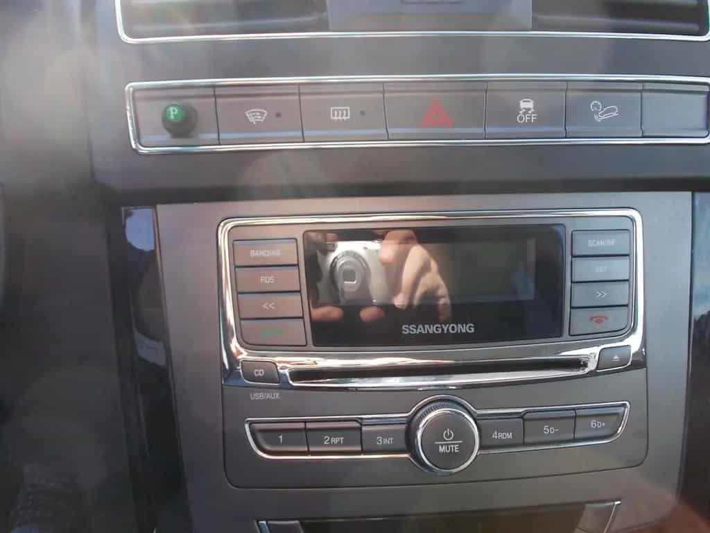 Ssangyong REXTON Rexton W Quartz 4WD, AHK, Allwetter, 1.Hd 03/2015-photo-24