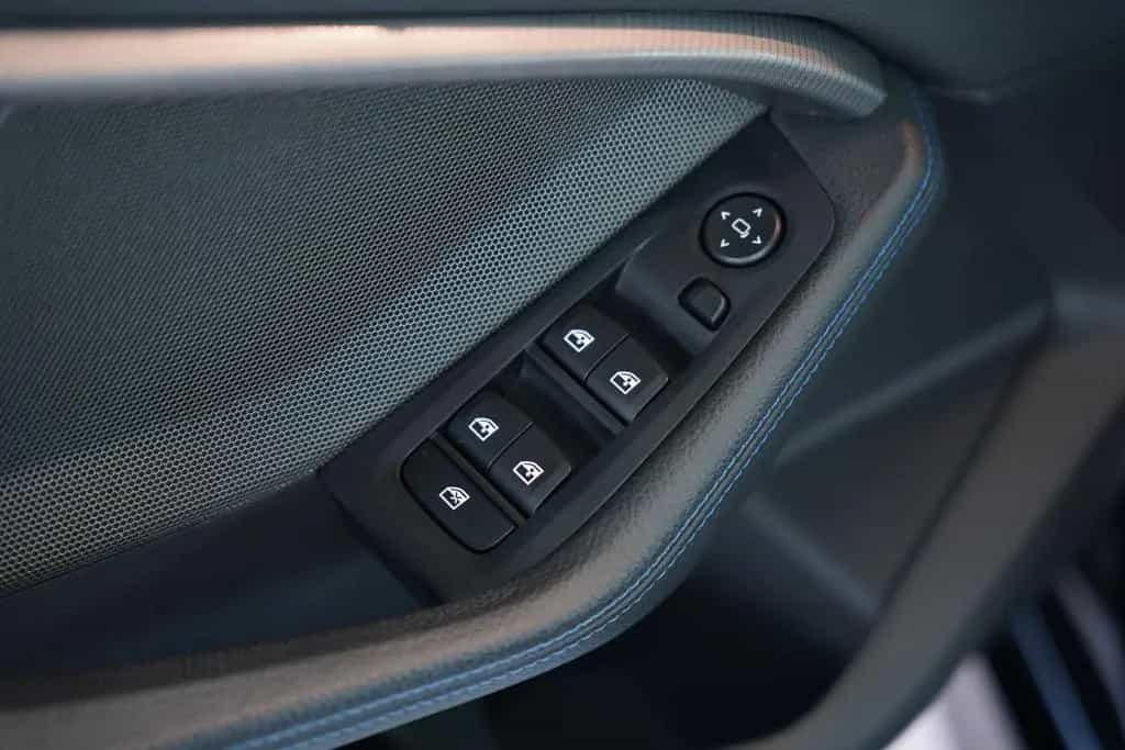 BMW M135 xDrive *2.Hand *Schale *H&K *PDC *H-UP 04/2020-photo-22