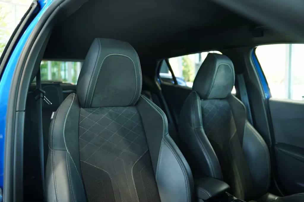 Peugeot 2008 GT *18 Zoll *ACC *Digital *Kamera 08/2020-photo-15