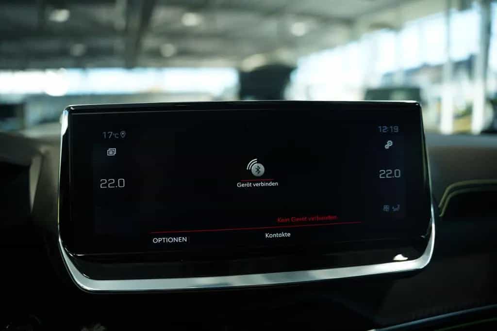 Peugeot 2008 GT *18 Zoll *ACC *Digital *Kamera 08/2020-photo-37