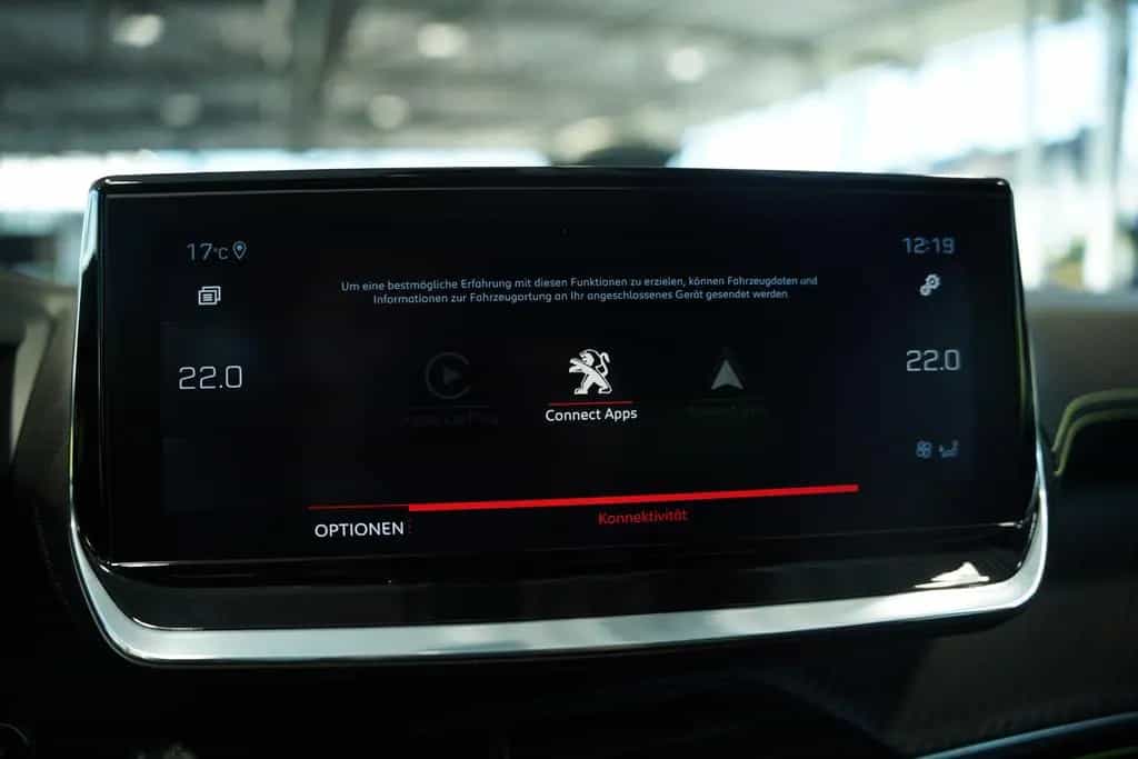 Peugeot 2008 GT *18 Zoll *ACC *Digital *Kamera 08/2020-photo-38
