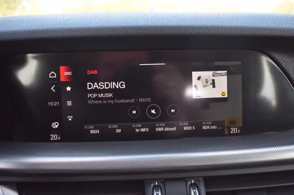 Alfa Romeo Stelvio Super Q4 Keyless Go AHK 05/2021-photo-23