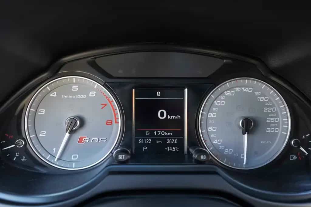 Audi SQ5 3.0TFSI QUATTRO B&O BIXENON KAM NAV ALC PANO 04/2015-photo-27