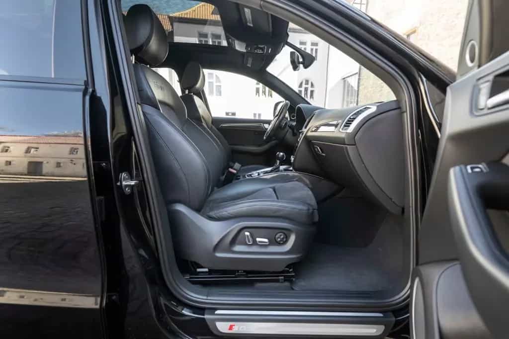 Audi SQ5 3.0TFSI QUATTRO B&O BIXENON KAM NAV ALC PANO 04/2015-photo-5