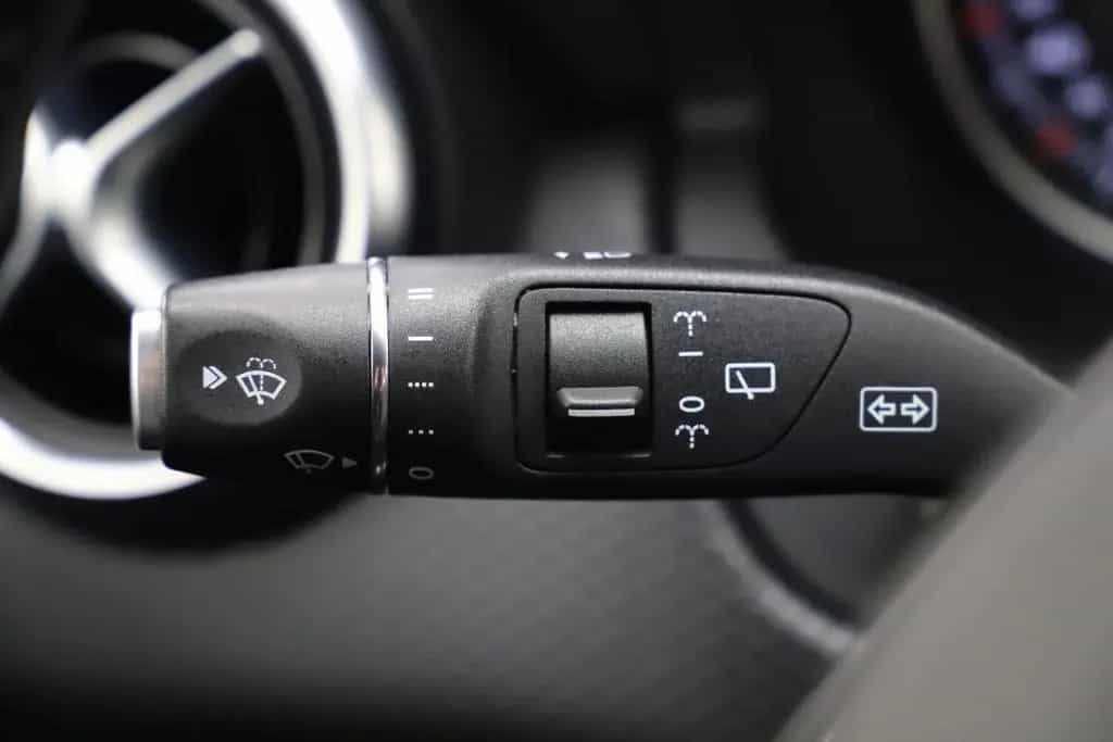 Mercedes-Benz A 180 122PS Automatik Style Navi PDC SHZ LED 06/2016-photo-20