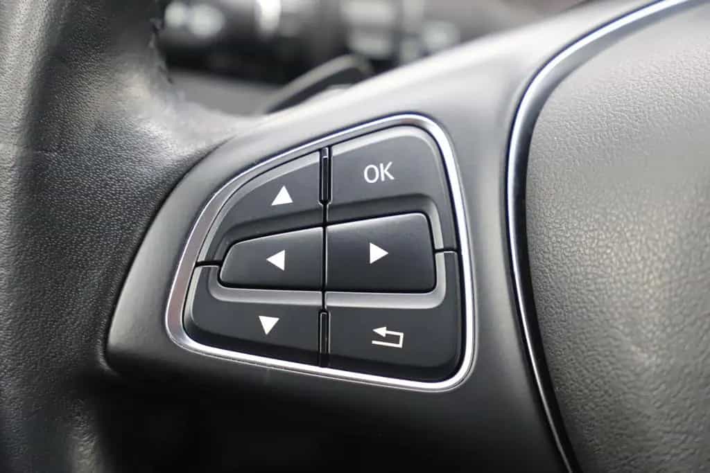 Mercedes-Benz A 180 122PS Automatik Style Navi PDC SHZ LED 06/2016-photo-24