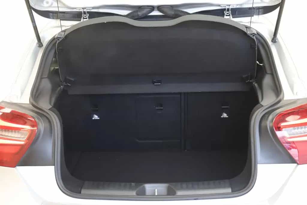 Mercedes-Benz A 180 122PS Automatik Style Navi PDC SHZ LED 06/2016-photo-33