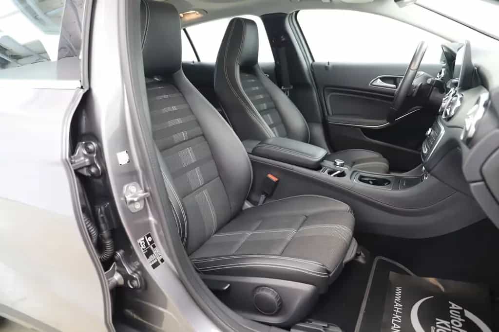 Mercedes-Benz GLA 200 156PS 7G Urban Standheizung Pano 1Hand 02/2018-photo-9
