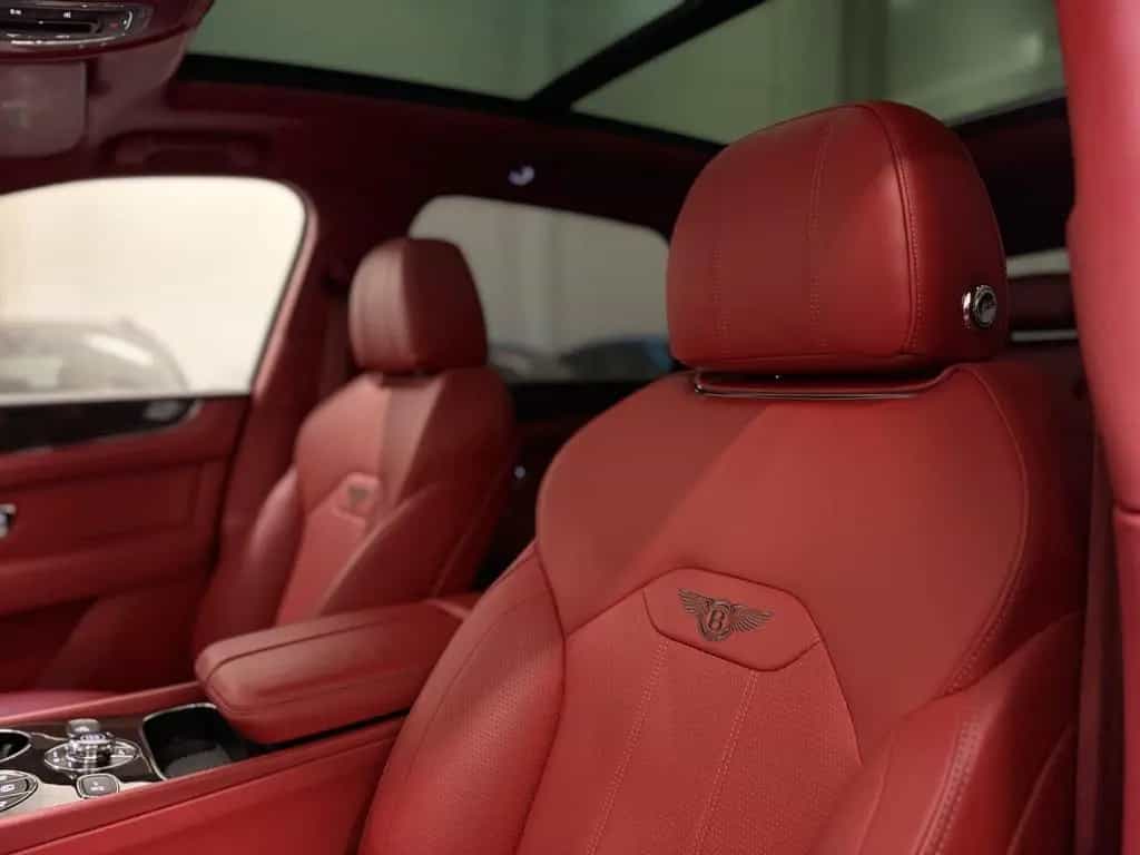 Bentley Bentayga 4.0 V8 AWD/LED/CARPLAY/360 01/2022-photo-14