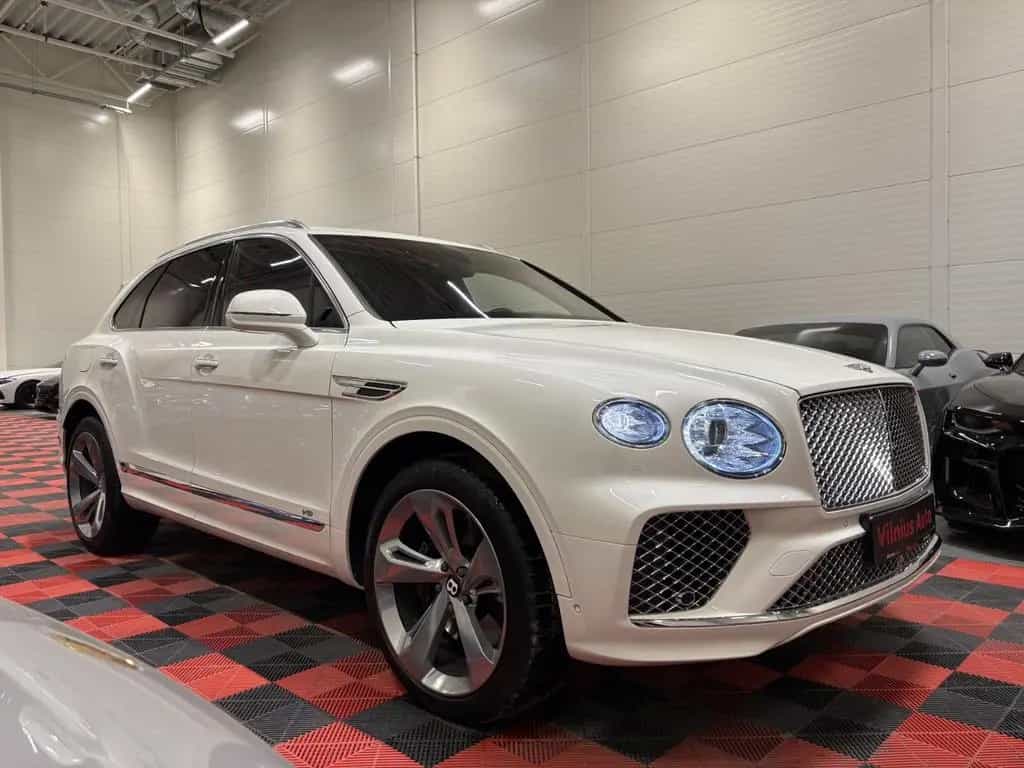 Bentley Bentayga 4.0 V8 AWD/LED/CARPLAY/360 01/2022-photo-2