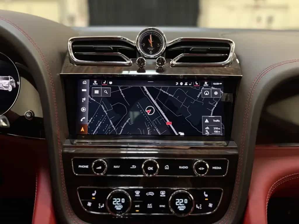 Bentley Bentayga 4.0 V8 AWD/LED/CARPLAY/360 01/2022-photo-25