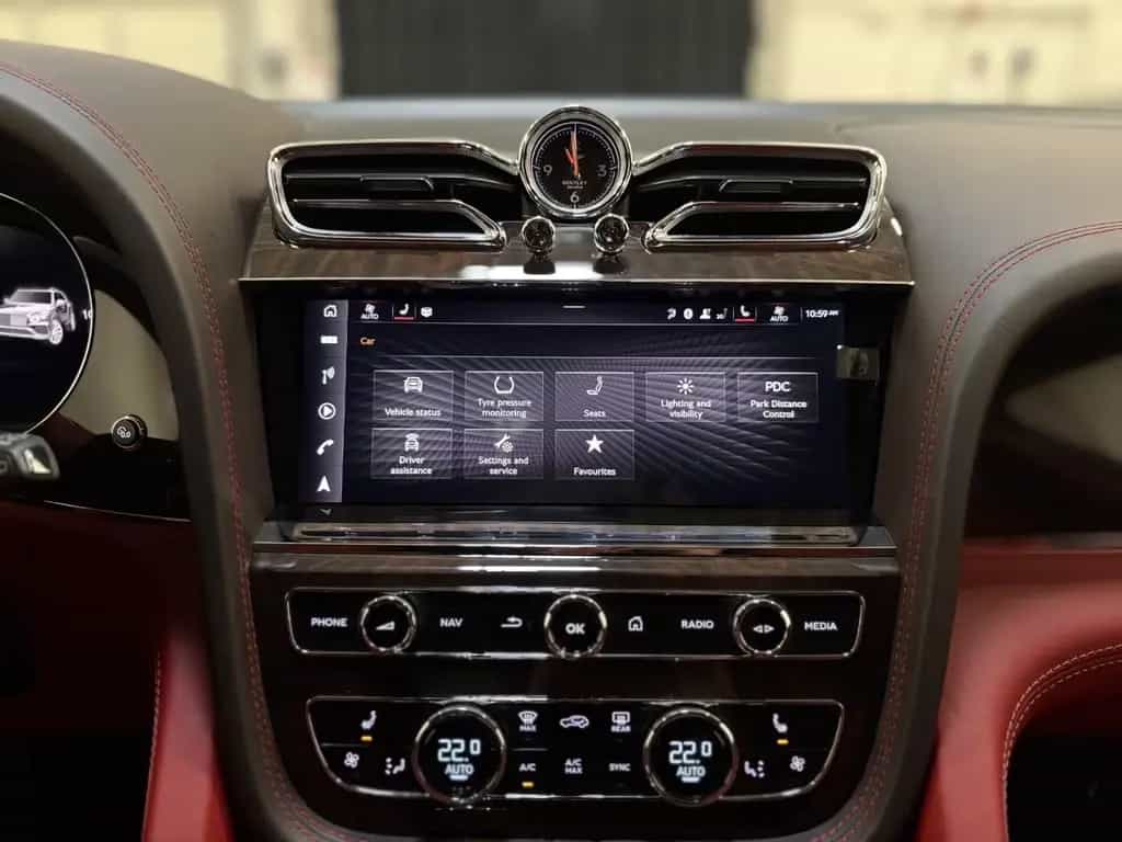 Bentley Bentayga 4.0 V8 AWD/LED/CARPLAY/360 01/2022-photo-26