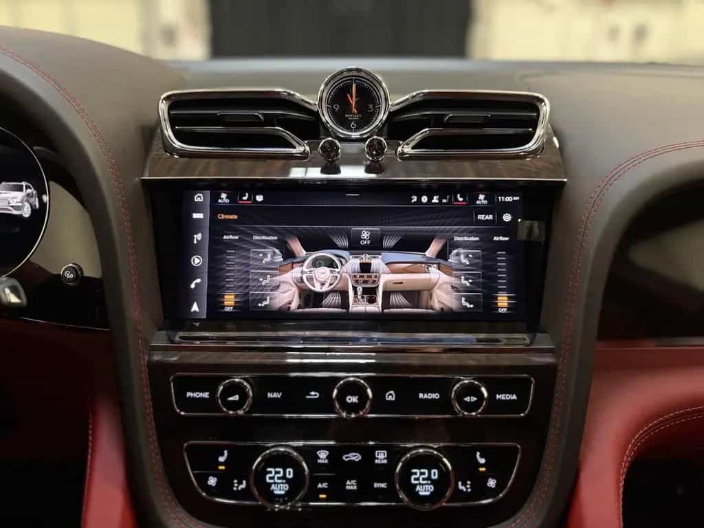 Bentley Bentayga 4.0 V8 AWD/LED/CARPLAY/360 01/2022-photo-29