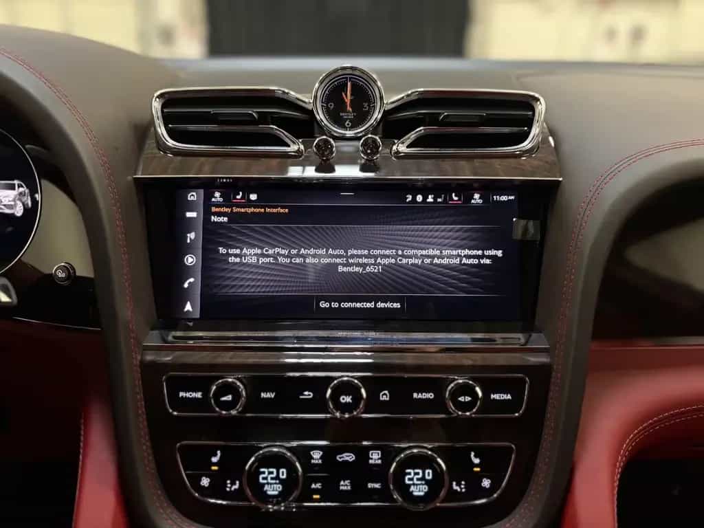 Bentley Bentayga 4.0 V8 AWD/LED/CARPLAY/360 01/2022-photo-30