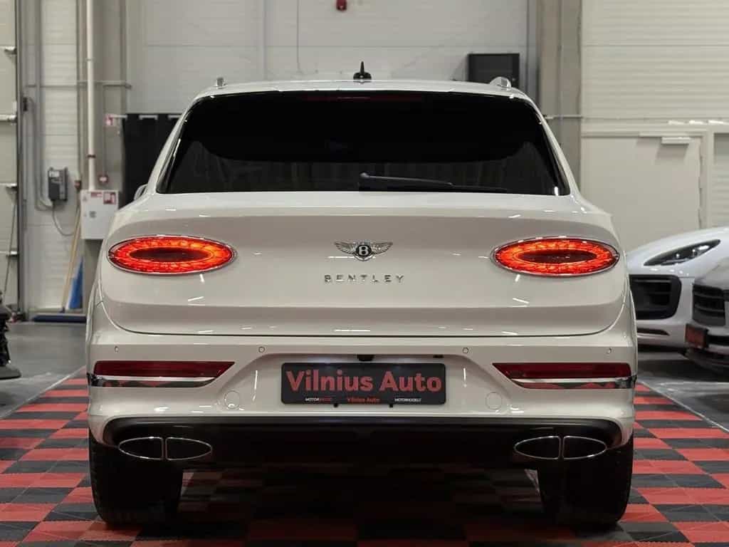 Bentley Bentayga 4.0 V8 AWD/LED/CARPLAY/360 01/2022-photo-4