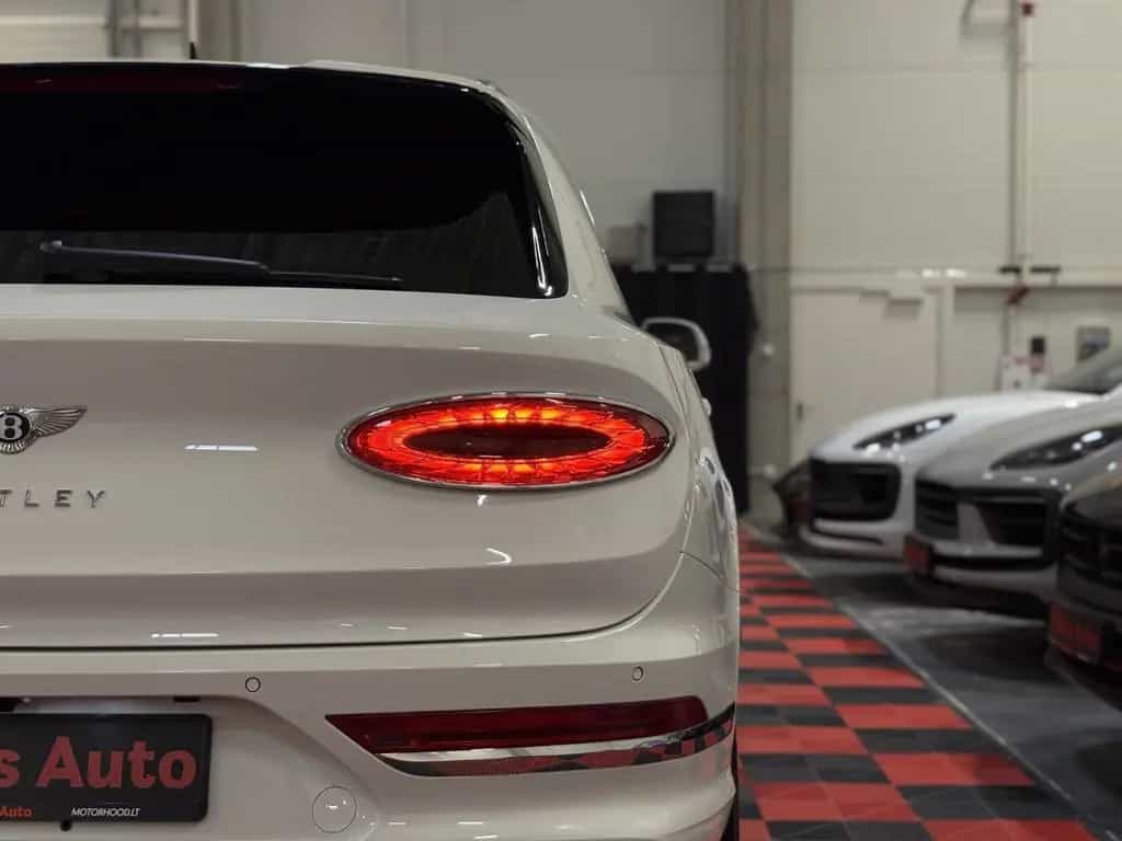 Bentley Bentayga 4.0 V8 AWD/LED/CARPLAY/360 01/2022-photo-7