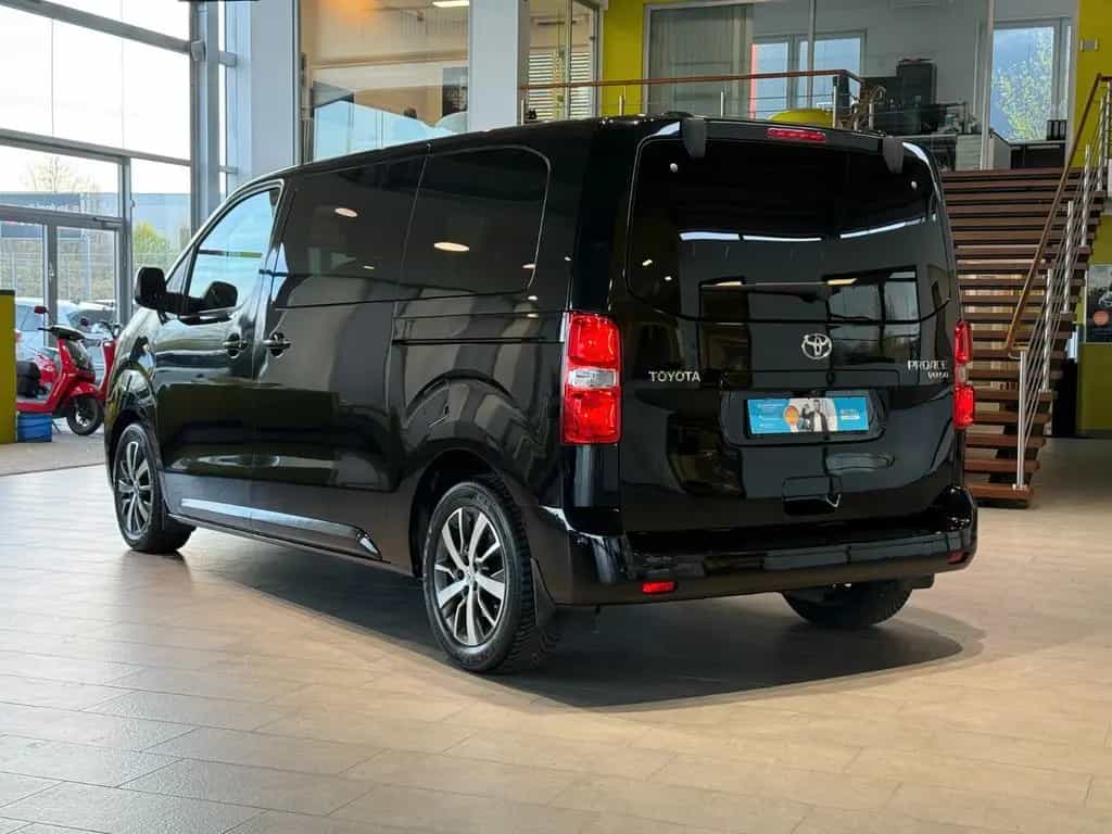 Toyota Proace (Verso) Proace Verso L1*SHZ*HiFi-Soundsystem*7.Sitzer 09/2019-photo-2