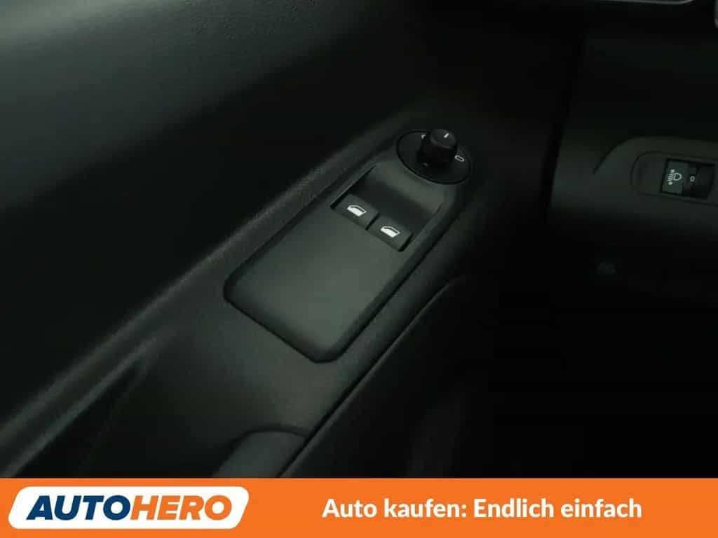 Citroën Berlingo 1.5 Blue-HDi Feel MPV M *NAVI*TEMPO*CAM 07/2023-photo-18