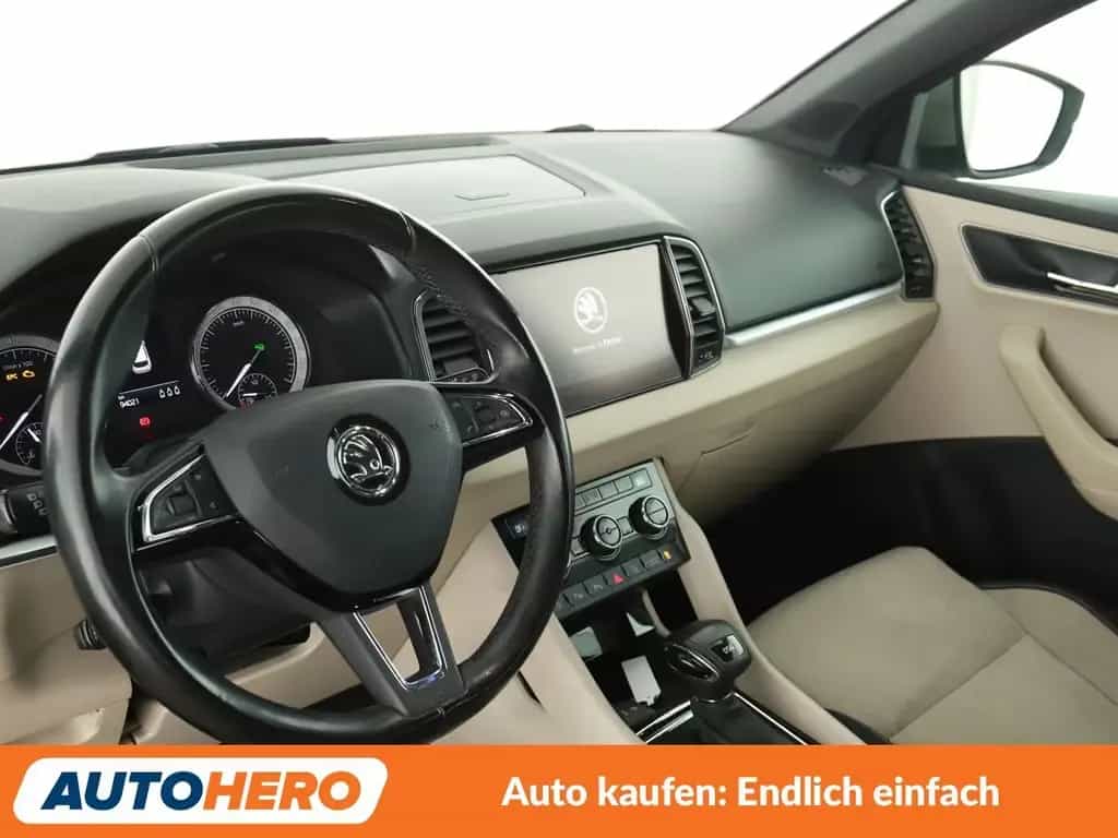 Skoda Karoq 1.5 TSI ACT Style Aut.*NAVI*LED*TEMPO*CAM* 04/2018-photo-10