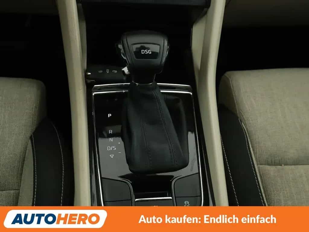 Skoda Karoq 1.5 TSI ACT Style Aut.*NAVI*LED*TEMPO*CAM* 04/2018-photo-23