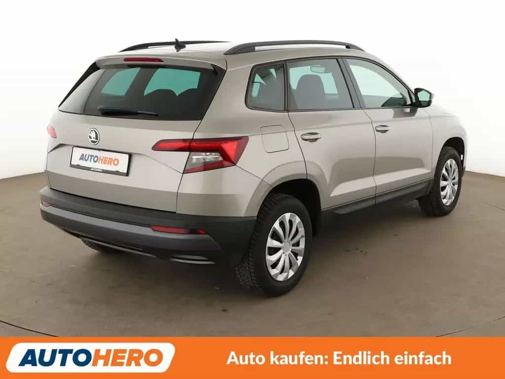 Skoda Karoq 1.5 TSI ACT Style Aut.*NAVI*LED*TEMPO*CAM* 04/2018-photo-5